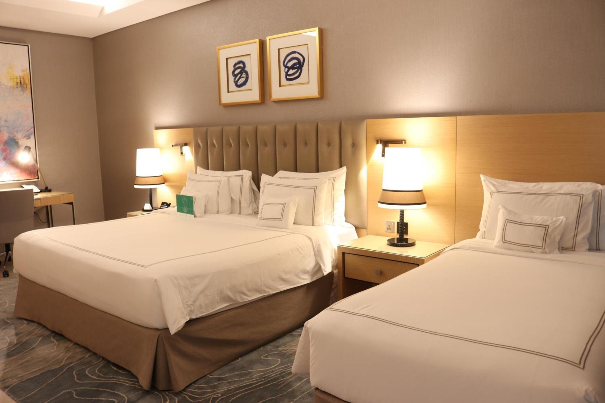 Hotel Grand Cosmopolitan